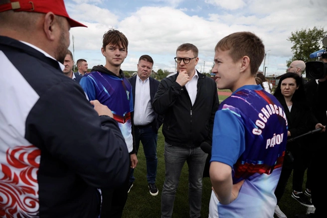 В этом году на инициативы жителей по благоустройству городов и поселков Челябинской области выделено 2 млрд 250 млн рублей | Источник: Наиль Фаттахов / пресс-служба правительства Челябинской области