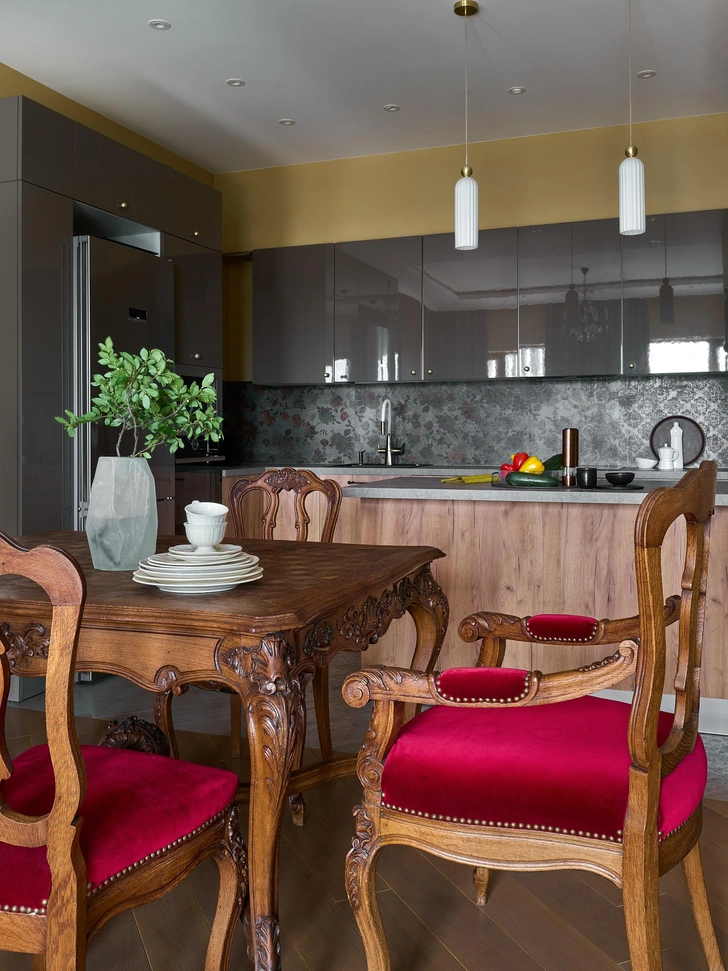 Подвесные светильники, Maytoni. Фартук, Sant Augustino, «Кредит Керамика». | Источник: Ник Руденко. Стиль: Людмила Кришталева, Елена Середа 