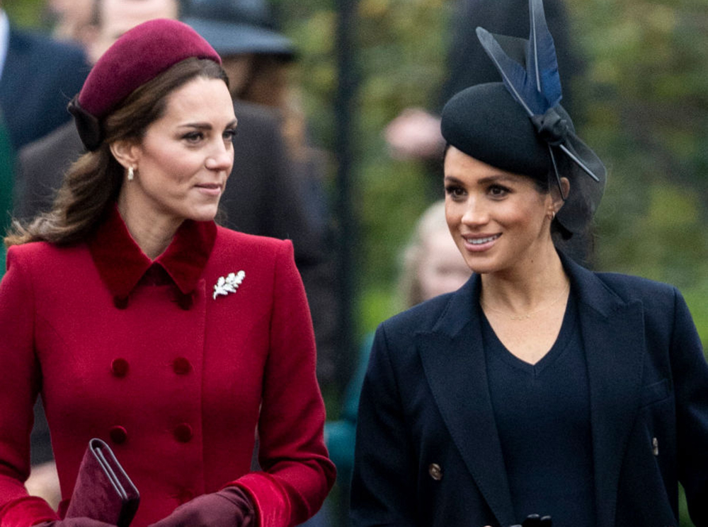 Герцогиня Сассекская и герцогиня Кембриджская в Сандрингеме, 25 декабря 2018 года | marieclaire.ru