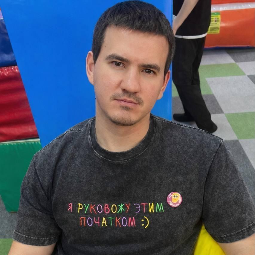 Роман Шарипов