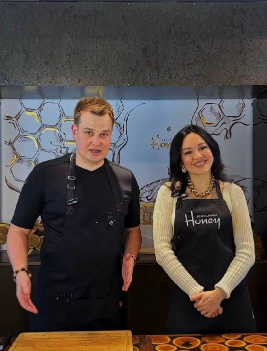 Айдар Ханнанов и Гузель Галимова | Источник: Honey.rest / Instagram (запрещенная в России экстремистская организация)
