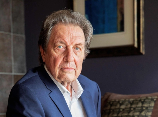 Отца Илона Маска обвинили в сексуальном насилии над собственными детьми, падчерицами и пасынками