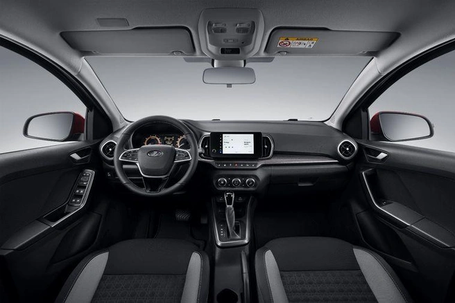 Отделочные материалы недорогие, но подгонка и оформление салона вопросов не вызывают: для автомобиля начального уровня — вполне рабочий интерьер | Источник: пресс-служба АВТОВАЗа