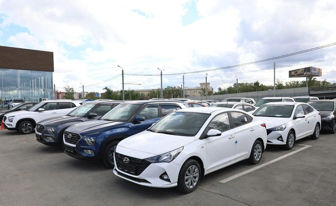 Почти все популярные марки начали переписывать прайс-листы | Источник: Илья Бархатов / 74.RU