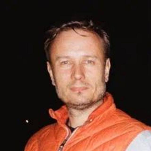 <p>Олег Таратухин</p>