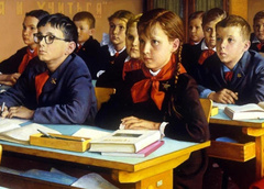 Эти 5 предметов были во всех школах СССР, но исчезли из программы сегодня