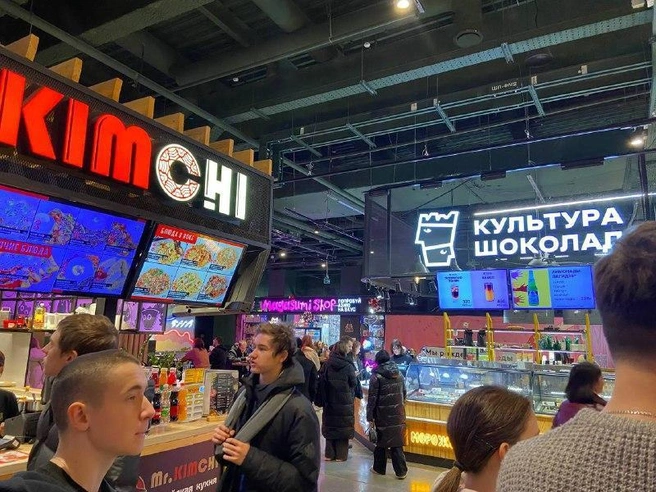 Вероятно, после сеансов многие направляются сюда перекусить. | Источник: Елизавета Алинтас / E1.RU