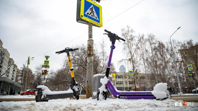 Совсем скоро на улицы Екатеринбурга вернутся электросамокаты | Источник: Владислав Лоншаков / E1.RU