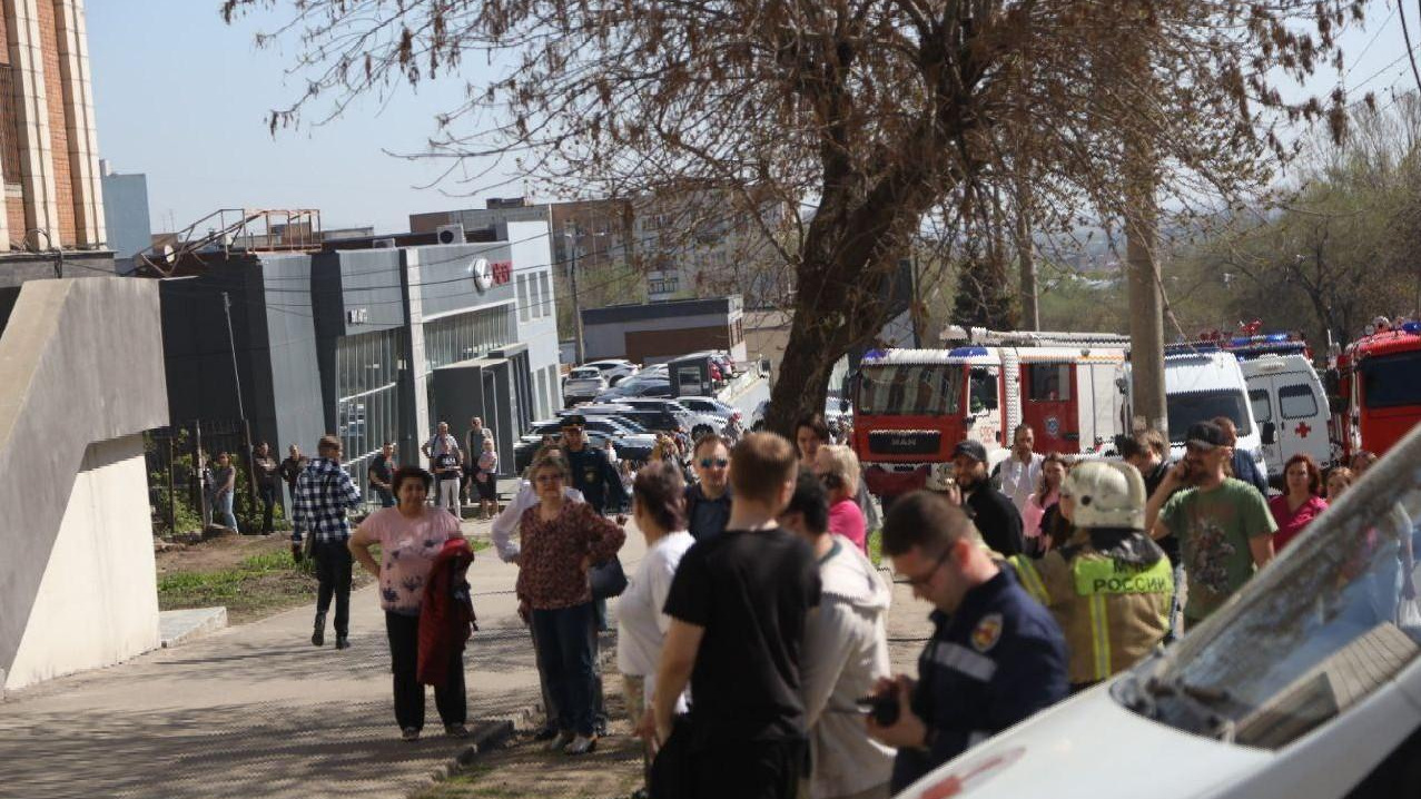 В Самаре загорелась гостиница, эвакуировали около 100 человек. Есть пострадавшие 