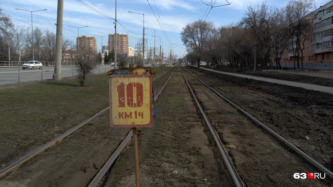 Из-за состояния путей особо разогнаться не получится | Источник: Алексей Ногинский / 63.RU 