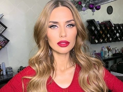 Виктория Боня не расстается с кольцом от бывшего возлюбленного Алекса Смерфита
