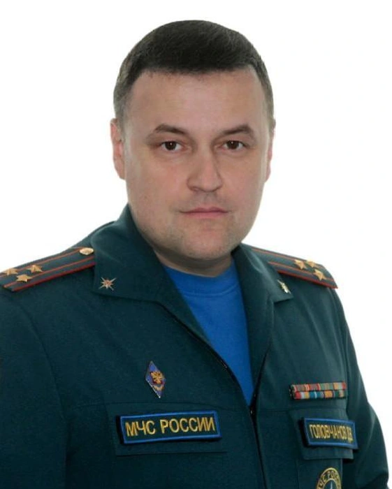 До МЧС Головчанов работал в Министерстве обороны | Источник: mchs.gov.ru