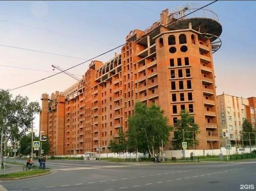 Долгострой на улице Мелик-Карамова, 28 | Источник: Анатолий Сигачев / 2GIS