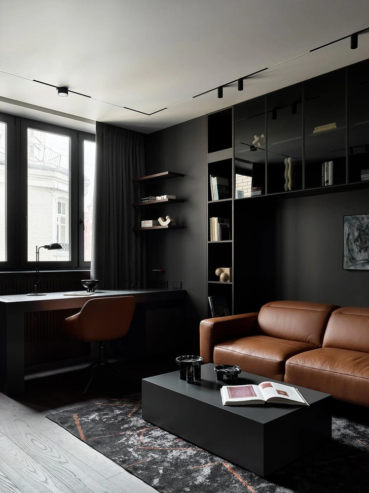 Корпусная мебель, Planka Buro. Диван Zurich и стулья Vienna, BoConcept. Ковер, KulturaKovrov. | Источник: Сергей Ананьев. Стиль: Yes We May
