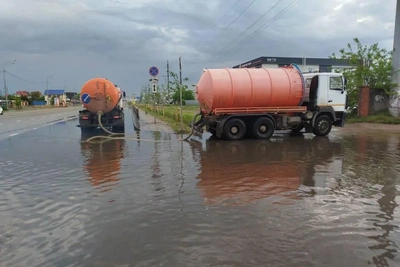 Ливни в Краснодаре: куда звонить для откачки воды?