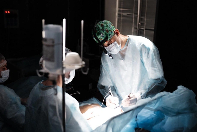 После процедуры девушки выглядят естественно, свежо и просто прекрасно | Источник: Клиника Status re age