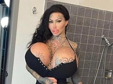 Нашли мертвой под окнами отеля в Таиланде: что случилось с жертвой пластики, блогером Марией Магдалиной