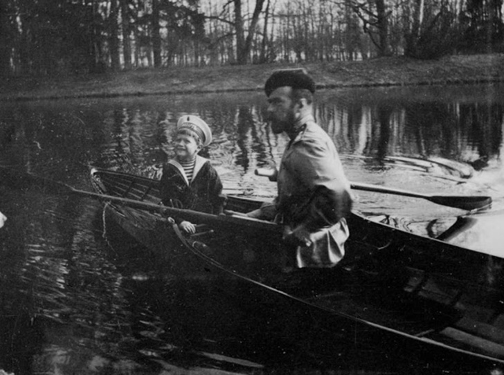 Милые и забавные архивные фото царской семьи Романовых