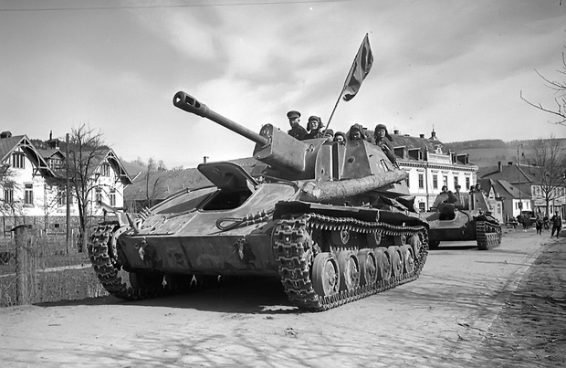 Фото №1 - Почему СУ-76 называли «братской могилой»