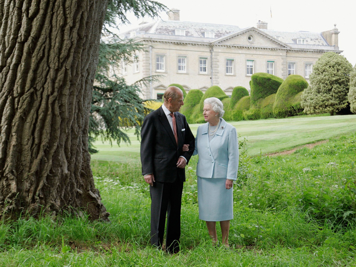 18 трогательных и милых фотографий Королевы Елизаветы и принца Филиппа, доказывающих, что это любовь