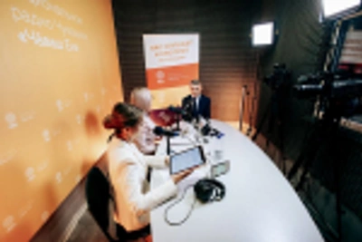 Олег Николаев призвал выбрать объекты для благоустройства