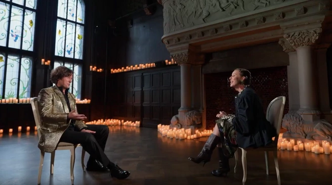 Ксения Собчак предложила кандидатуру Бородиной в качестве невесты Прохору Шаляпину | Источник: скриншот из шоу «Осторожно: Собчак» / YouTube