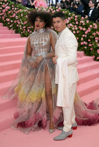 Met Gala 2019: все модные образы бала Института костюма