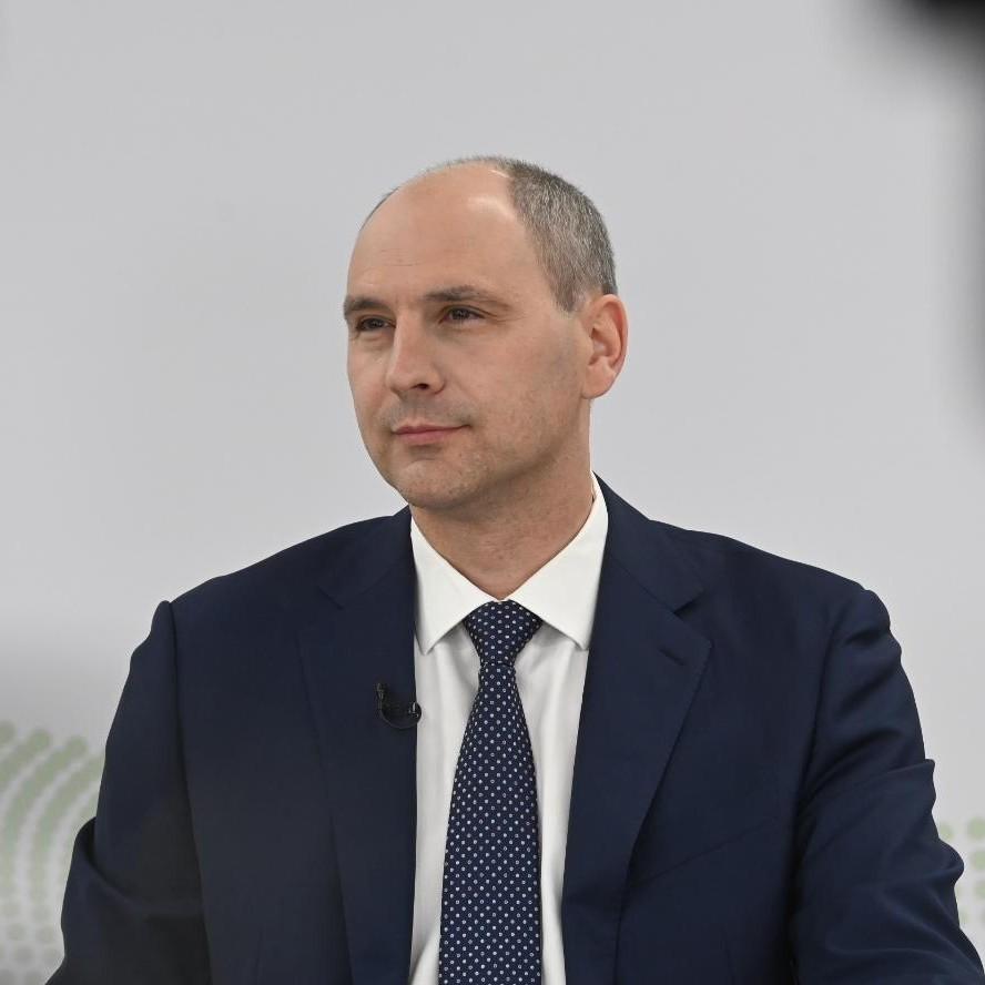 <p>Денис Паслер</p>
