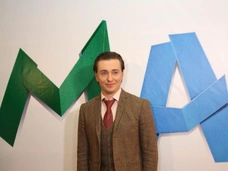 Сергей Безруков: «Когда выхожу на сцену, могу позволить себе пить, гулять и огромное количество женщин»