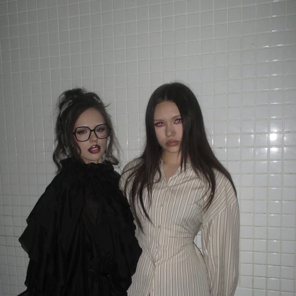 инстасамка, инстасамка песни, инстасамка 2025, инстасамка фото, сколько лет инстасамке, про инстасамку, instasamka, стиль инстасамки | Источник: Социальные сети