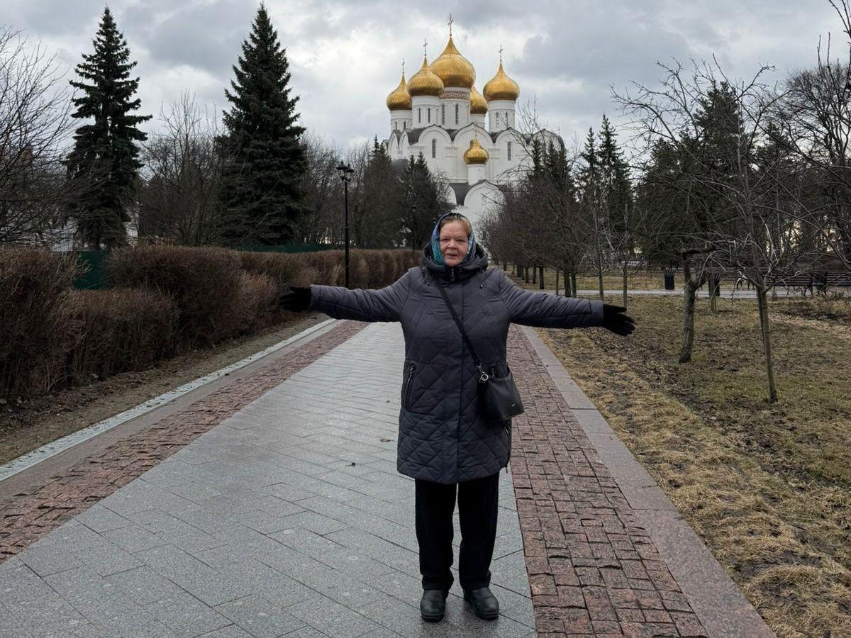 «Я постоянно чем-то занята»: как изменилась жизнь 71-летней фанатки BTS после популярности в соцсетях