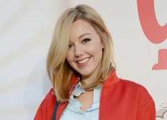Юлианна Караулова объяснила, почему два года не может выйти замуж