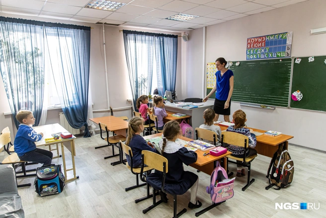 Читатели 63.RU полагают, что программа в государственных и частных школах отличается не сильно, и родители готовы отдавать деньги за «особое отношение» к их детям | Источник: Александр Ощепков / NGS.RU