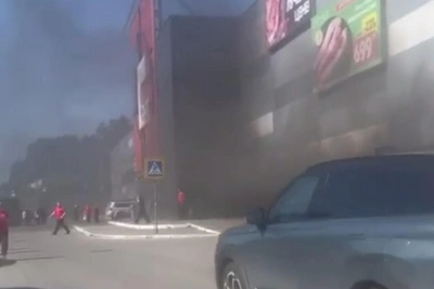 Эвакуация в ТЦ «Гигант» на Бердском шоссе — видео