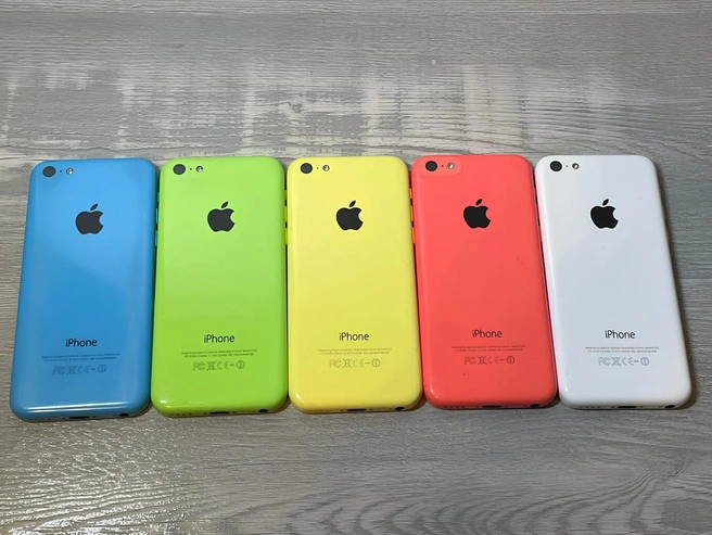 Apple представила iPhone 5С в 2013 году | Источник: ebay.com