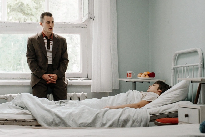 Источник: кадр из сериала «Фишер» (18+), реж. Сергей Тарамаев, Любовь Львова, Александр Цой, «Студия 812», 2023 год