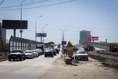 У развязки «Калины» изменили движение из-за строительства