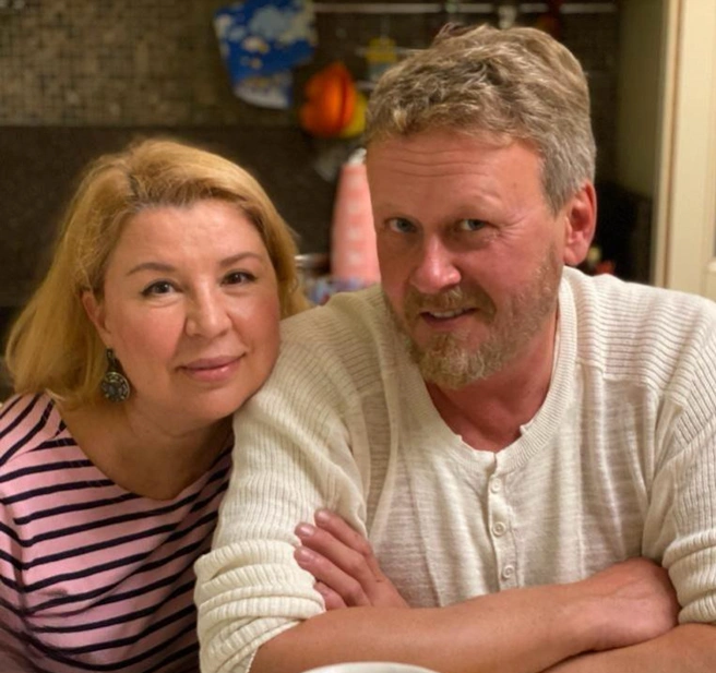 Александр с женой Еленой | Источник: ИП Кузнецова Дарья Александровна