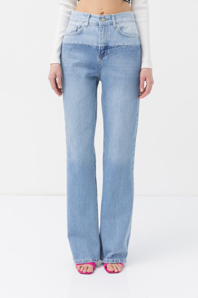 Где искать необычные джинсы — тренд весны 2022