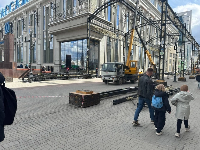 Подарок к 300-летию Екатеринбурга сделал миллиардер Андрей Симановский | Источник: Ирина Шутько / E1.RU