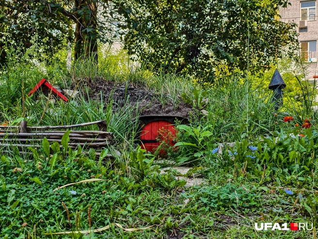 Землянки в разных цветах | Источник: Булат Салихов / UFA1.RU
