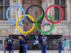 МОК допустил российских спортсменов до Олимпийских игр 2024 года в Париже без флага