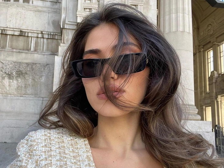 «Почему слезятся глаза?» | marieclaire.ru