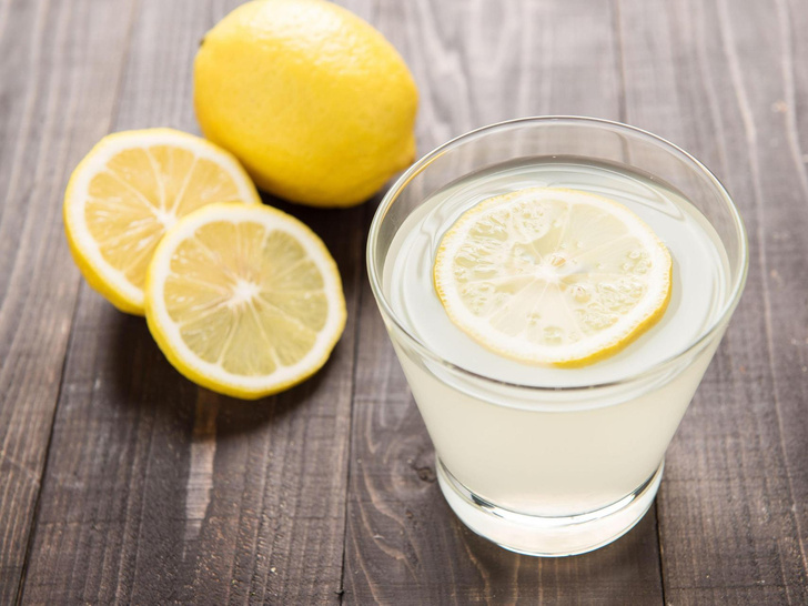 До последней капли: как выжать лимон, чтобы получить больше сока