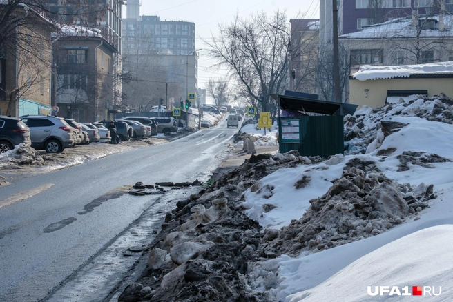 Пешеходная часть закончилась | Источник: Булат Салихов / UFA1.RU