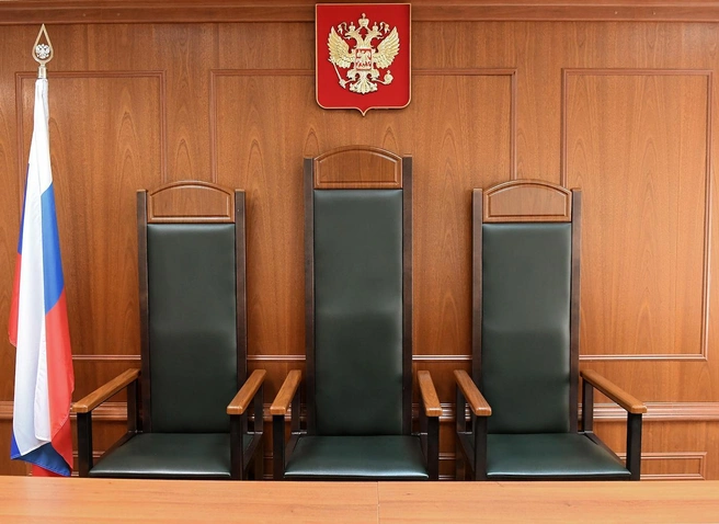 Дорого, но сердито. Повышение госпошлин снизило судебную активность | Источник: Дмитрий Духанин / «Коммерсантъ»