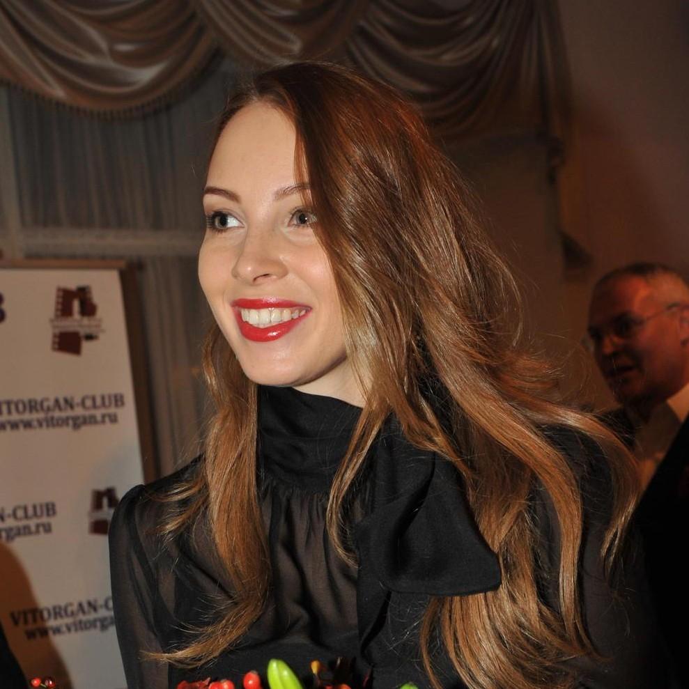 «От скуки пошла налево»: Полина Диброва в шоке от слов Леры Кудрявцевой и признания Дмитрия в шоу «Секрет на миллион»