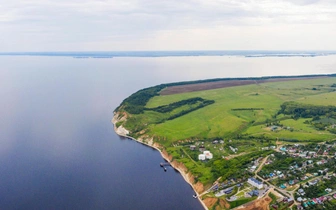 В Каспийское море впадает Волга или Кама?