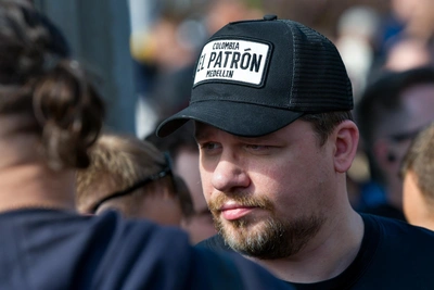 Комики в Comedy Club высмеяли SHAMAN'а за Байкал