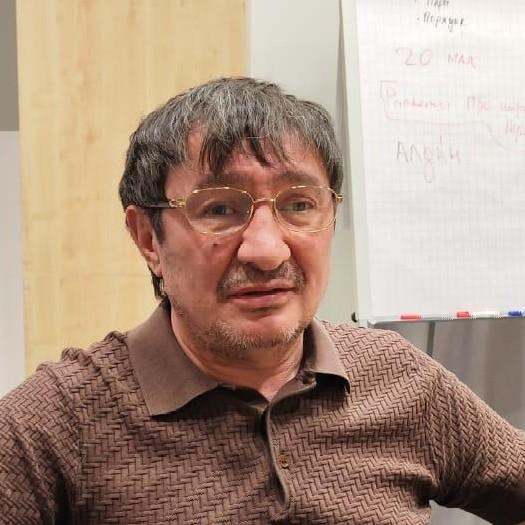 <p>Эдуард Гаврилов</p>